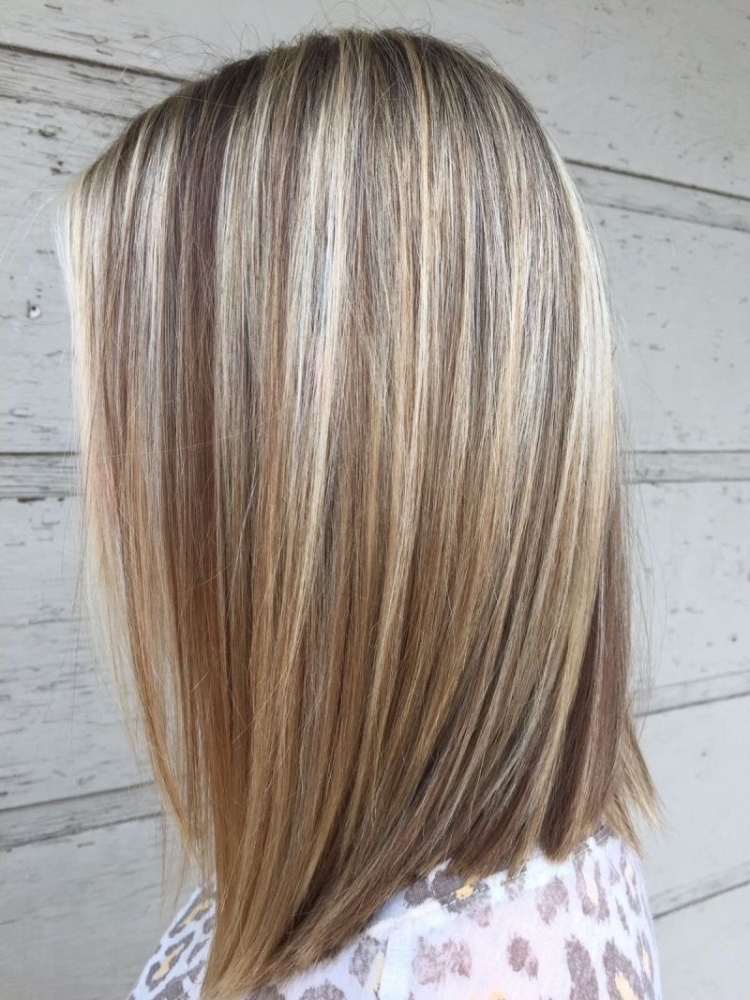 Mise en valeur des cheveux en deux couleurs