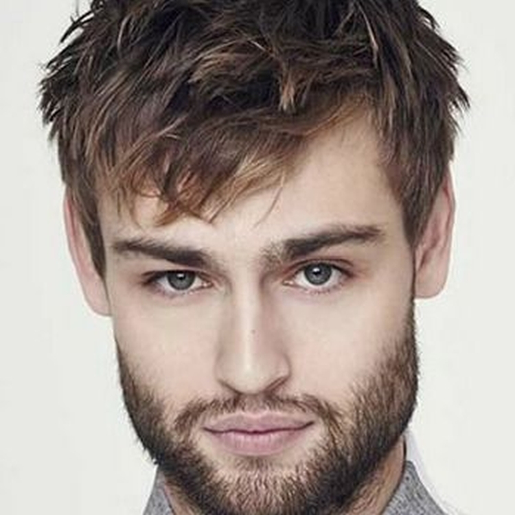 Coiffure faucon pour homme