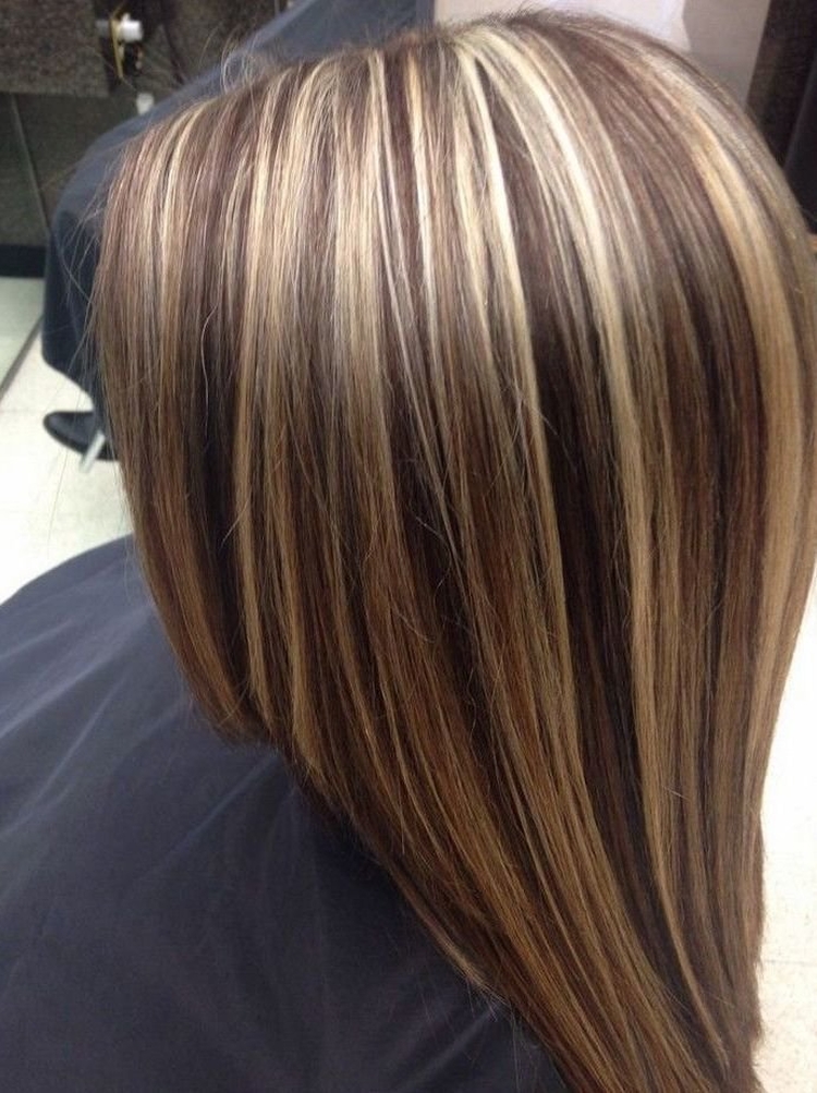 Mise en valeur des cheveux en deux couleurs