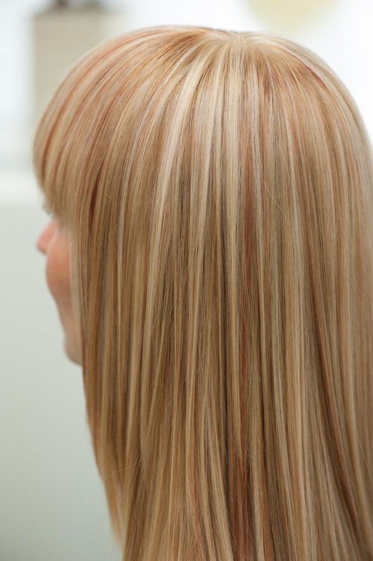 Mise en valeur des cheveux en deux couleurs