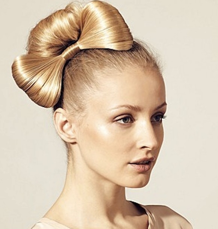 Comment faire un nœud avec des cheveux