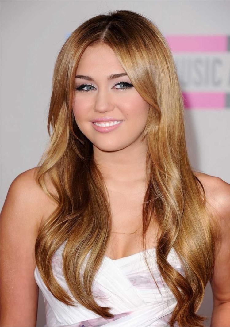Coupe de cheveux pour cheveux longs sans frange