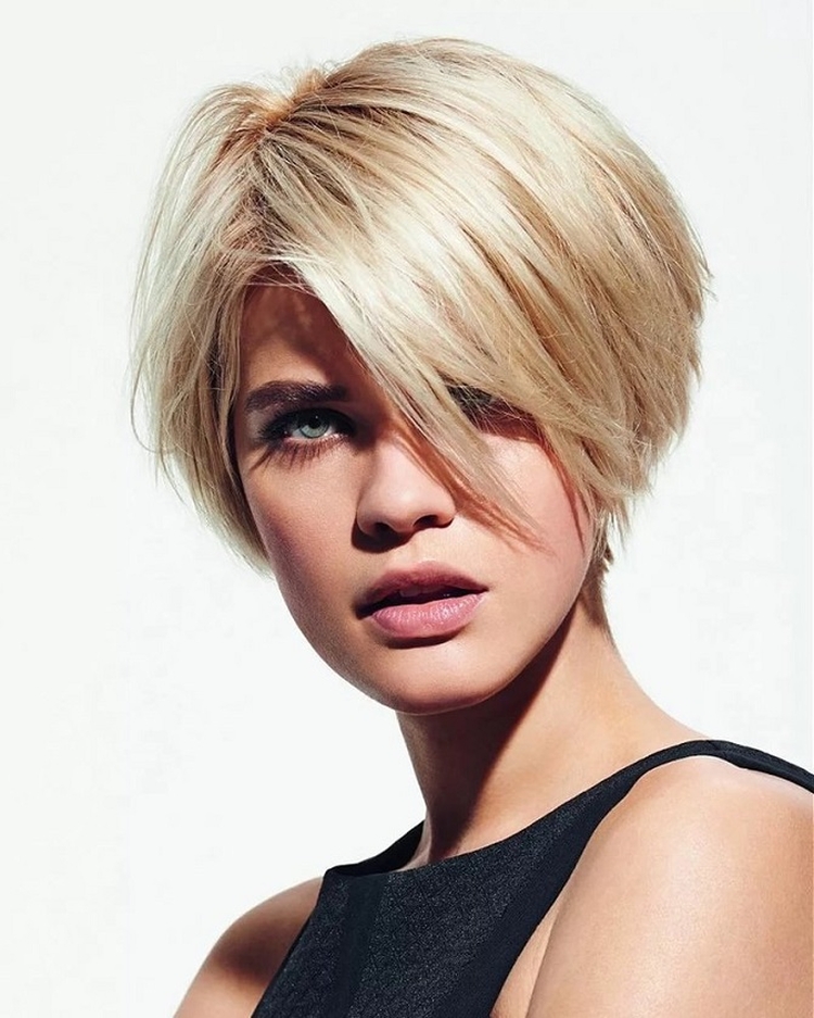 Calendrier de coupe de cheveux pour l'année