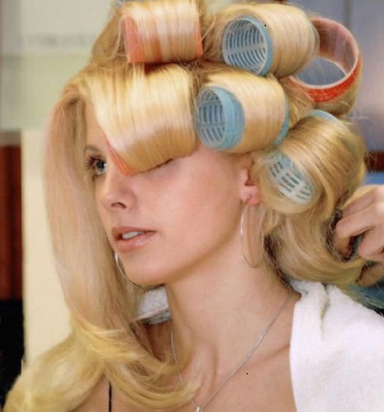 Coiffures légères aux cheveux dénoués
