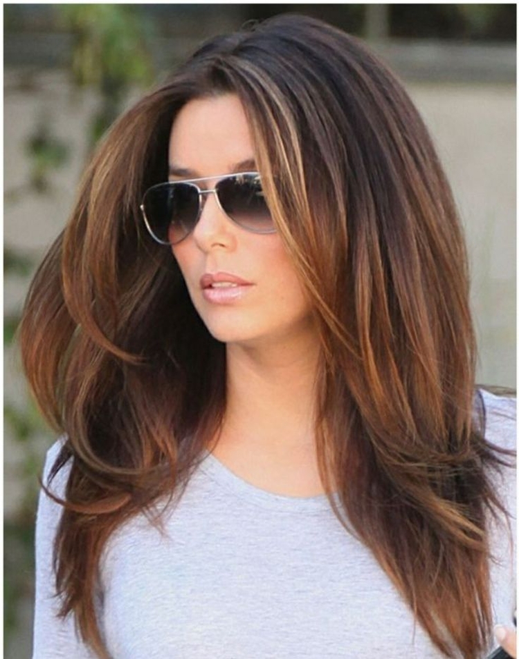 Coupe de cheveux pour cheveux longs sans frange