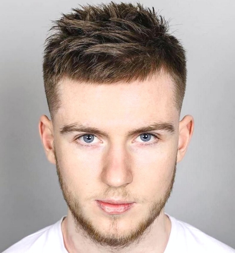Coiffure sportive homme