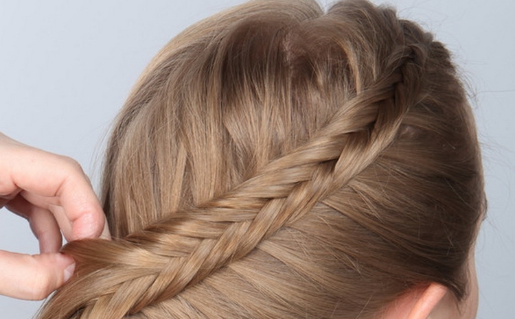Comment tresser deux tresses latérales de vous-même