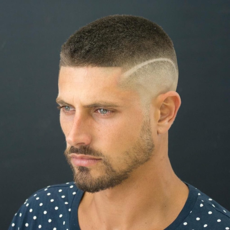 Coiffure sportive homme