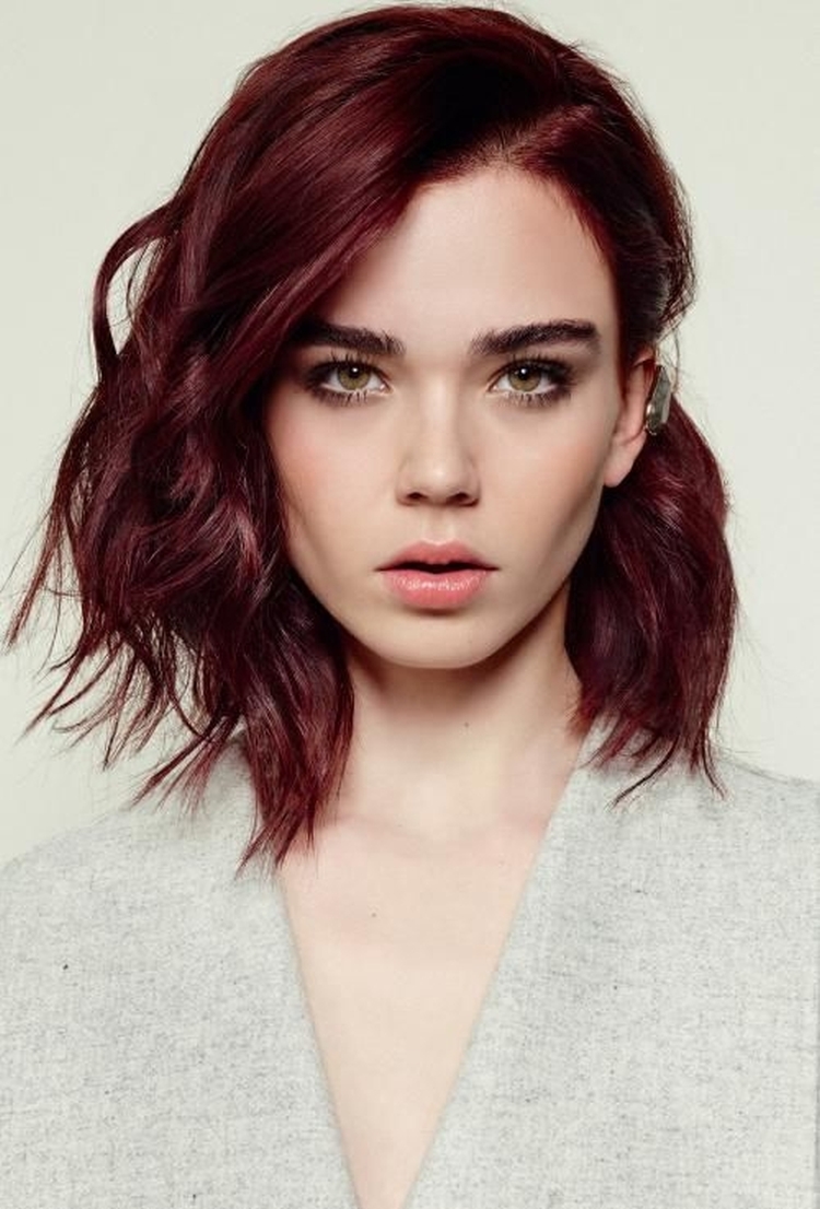 couleur de cheveux bordeaux