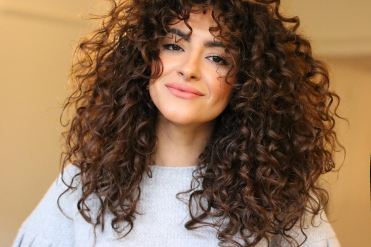 Comment faire des boucles sans bigoudis et fers à friser la nuit