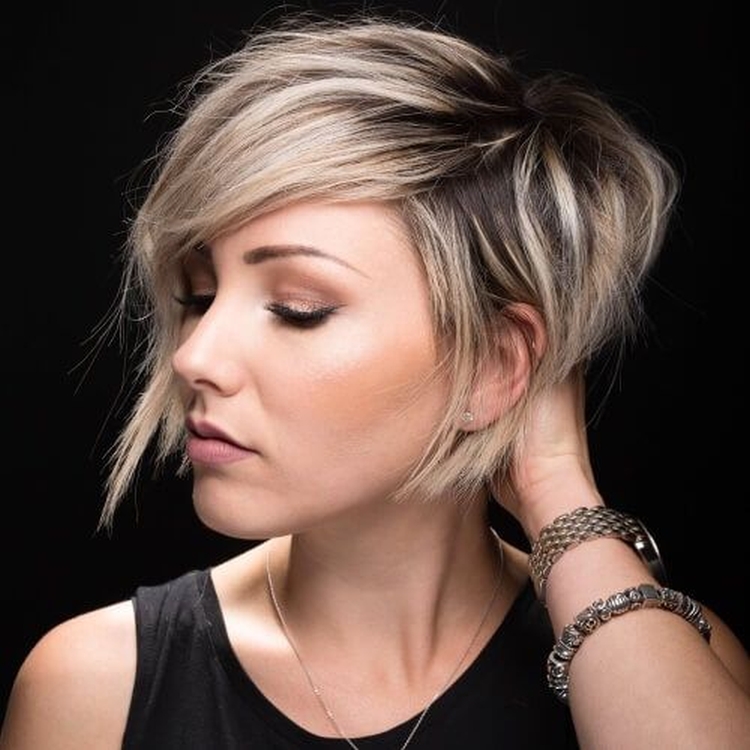 Comment couper si vos cheveux sont très clairsemés