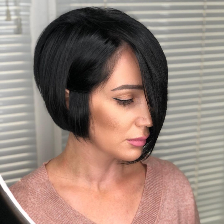 Des coupes de cheveux qui sont jeunes