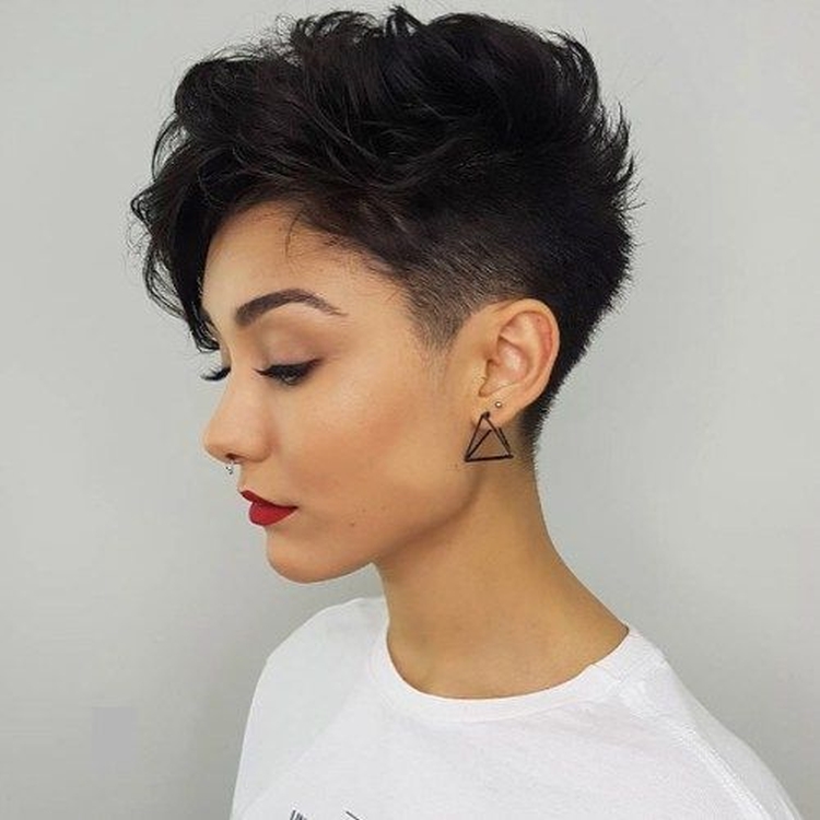 Comment couper si vos cheveux sont très clairsemés