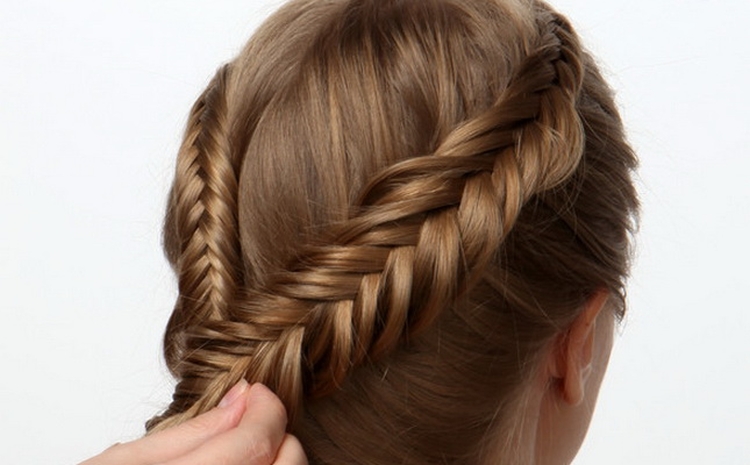 Comment tresser deux tresses latérales de vous-même
