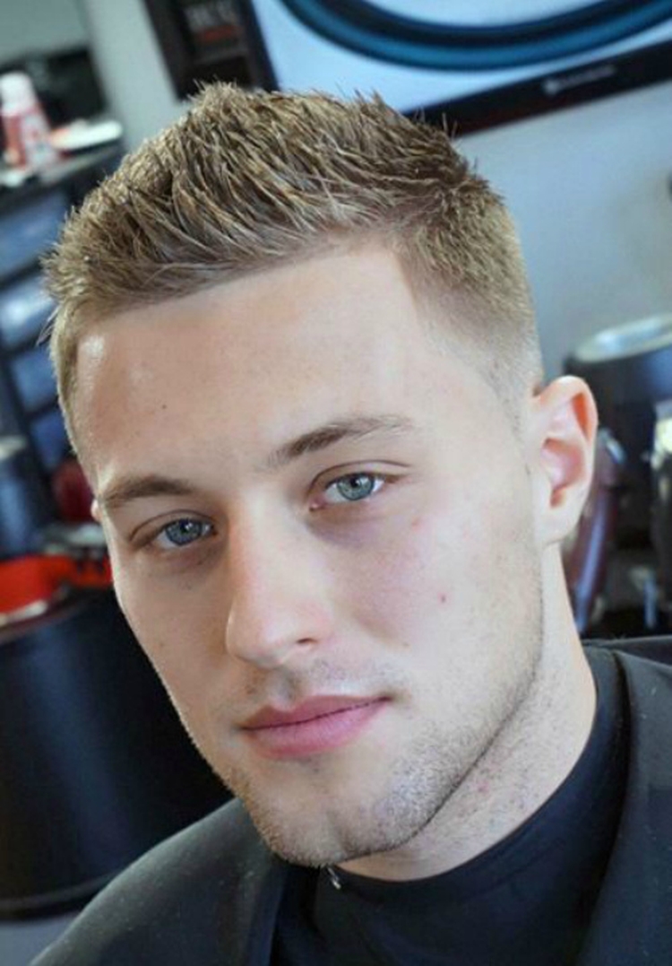 Coiffure sportive homme