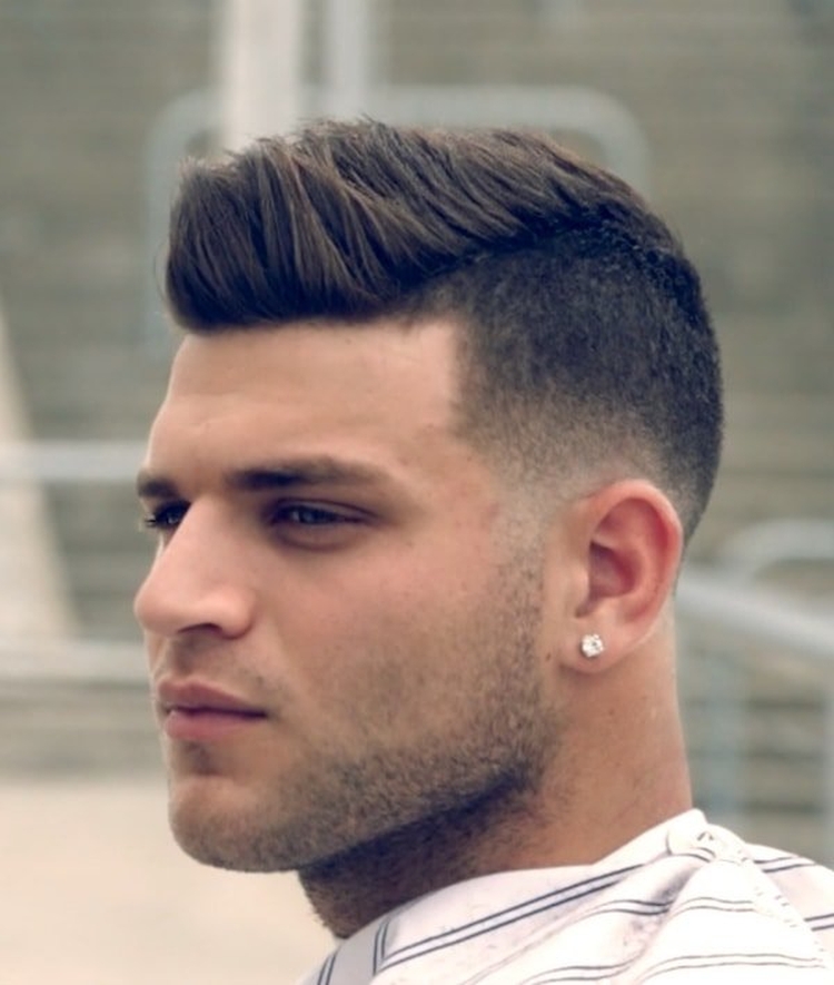Coiffure sportive homme