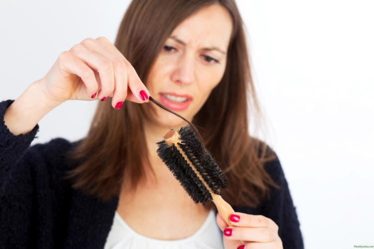 Remèdes populaires pour la perte de cheveux chez les femmes à la maison