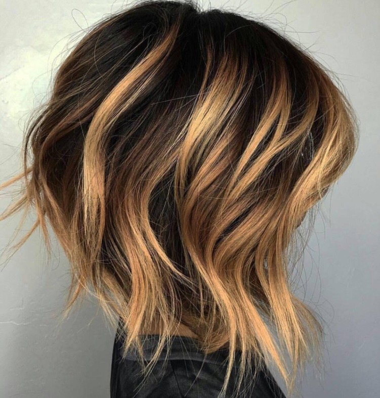 Coloration pour photo cheveux noirs courts