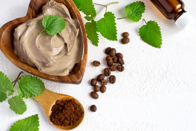 Masque capillaire au café