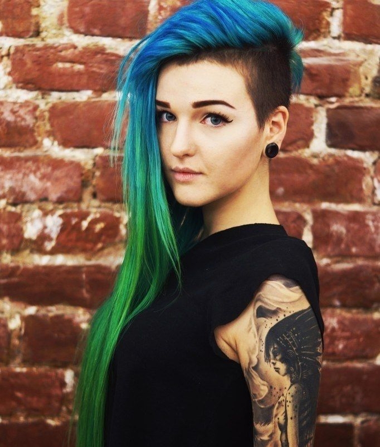Coupes de cheveux asymétriques pour cheveux longs