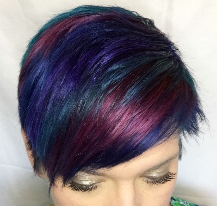 Mèches colorées pour cheveux courts