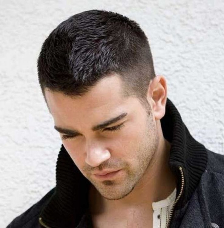 Coiffure sportive homme