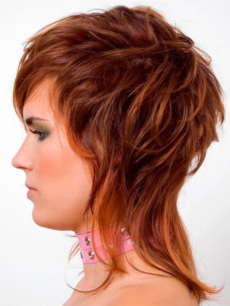 Des coupes de cheveux qui sont jeunes