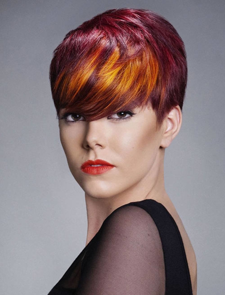 Mèches colorées pour cheveux courts