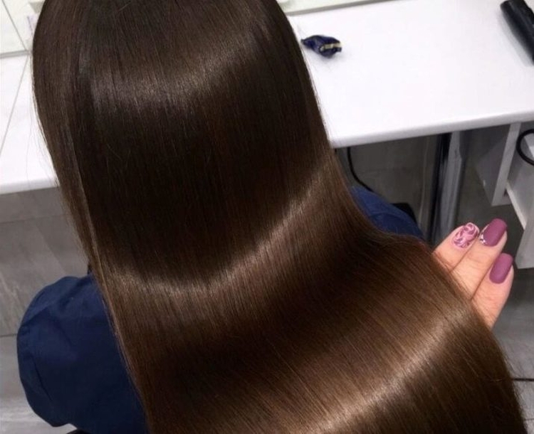 Botox et kératine pour les cheveux, quelle est la différence