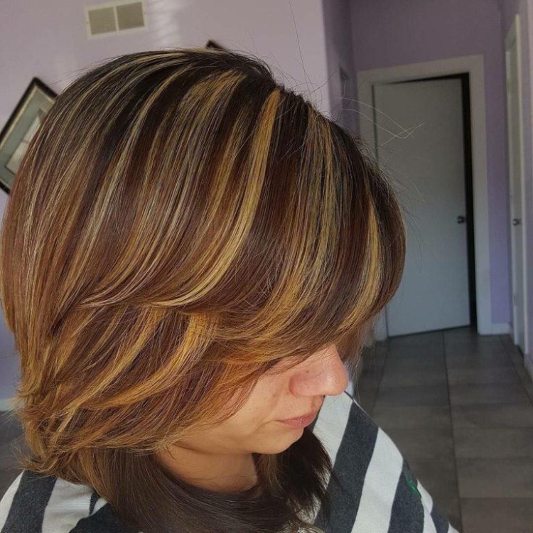Coloration pour photo cheveux noirs courts