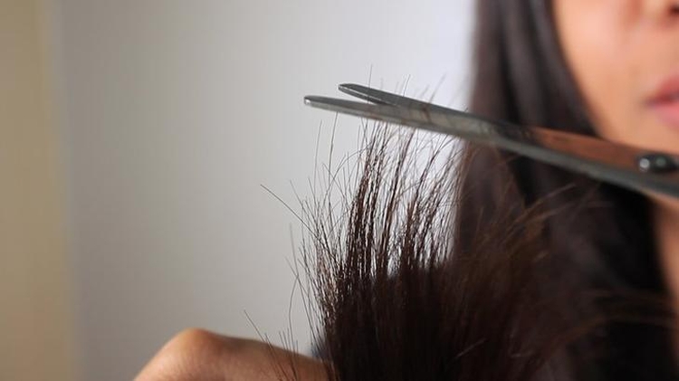 Masque capillaire pour pointes fourchues à la maison