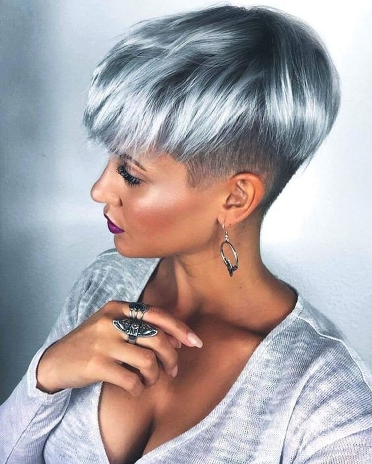 Coloration pour photo cheveux noirs courts