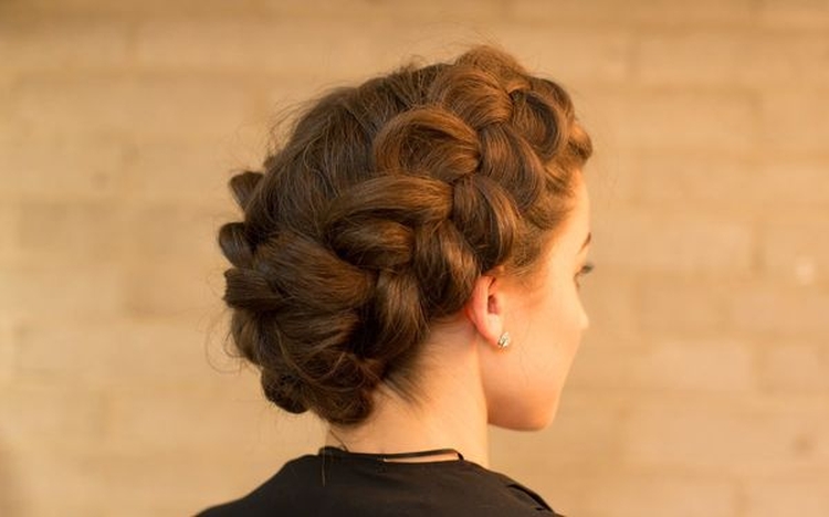 Comment tresser deux tresses latérales de vous-même