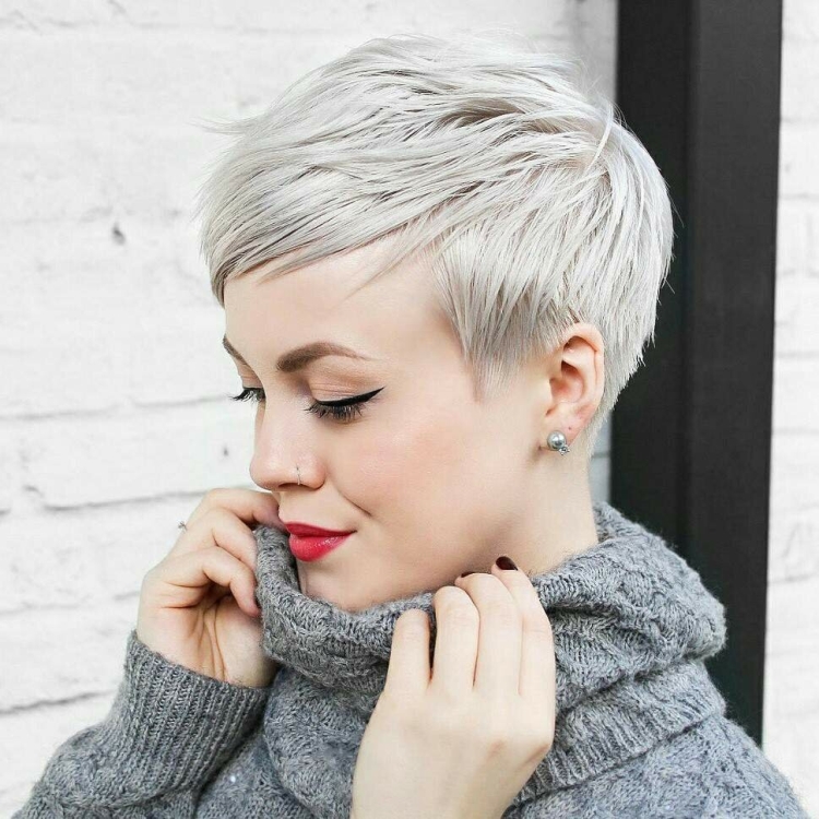 Coupes de cheveux ultra courtes pour femmes