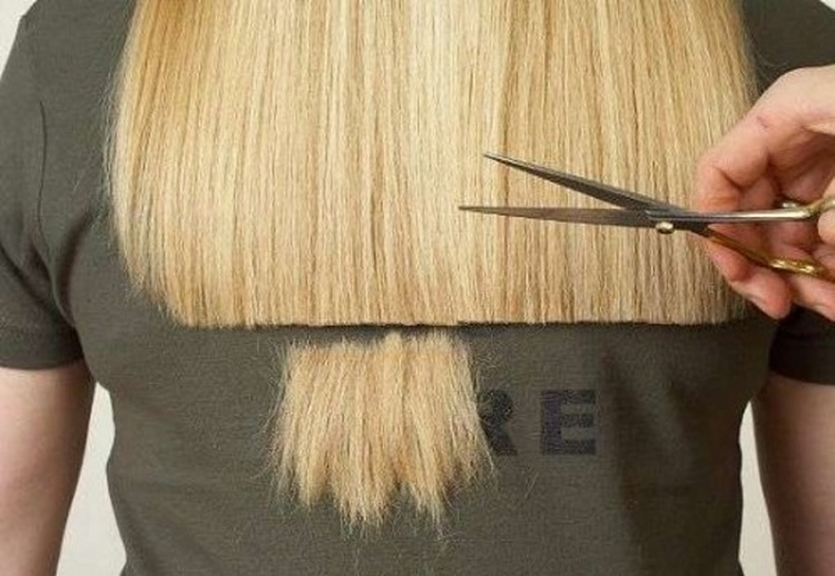 Coupe de cheveux pour cheveux longs sans frange