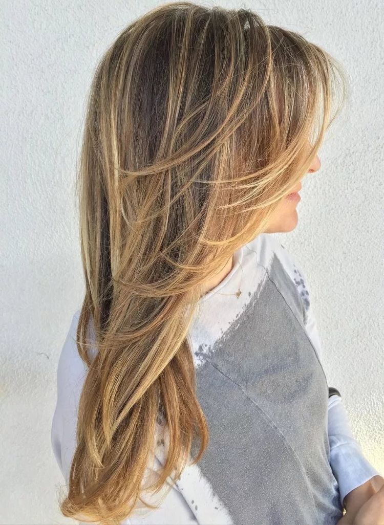 Coupes de cheveux asymétriques pour cheveux longs