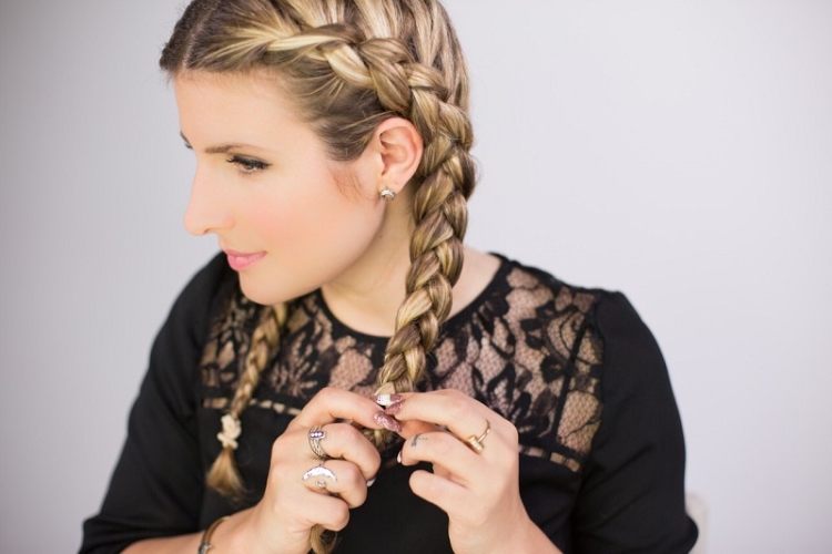 Comment tresser deux tresses latérales de vous-même