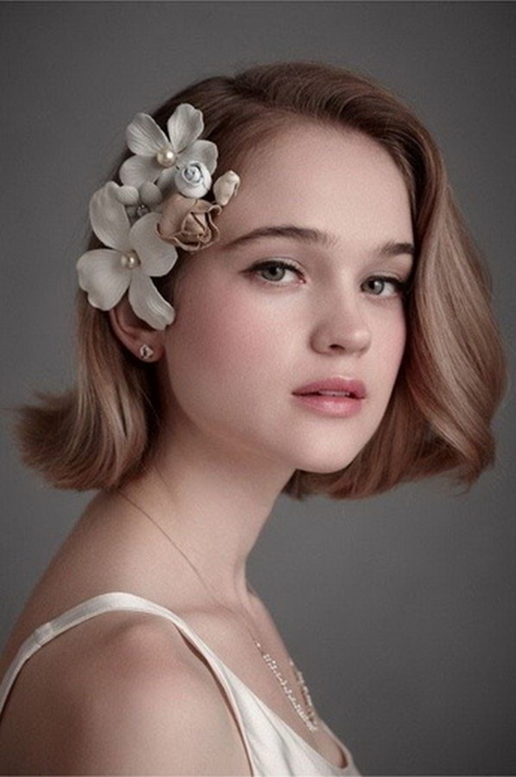 Coiffage du soir pour cheveux courts