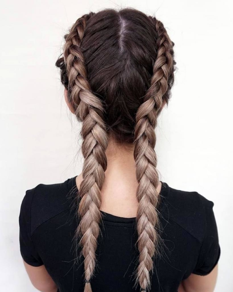 Comment tresser deux tresses latérales de vous-même