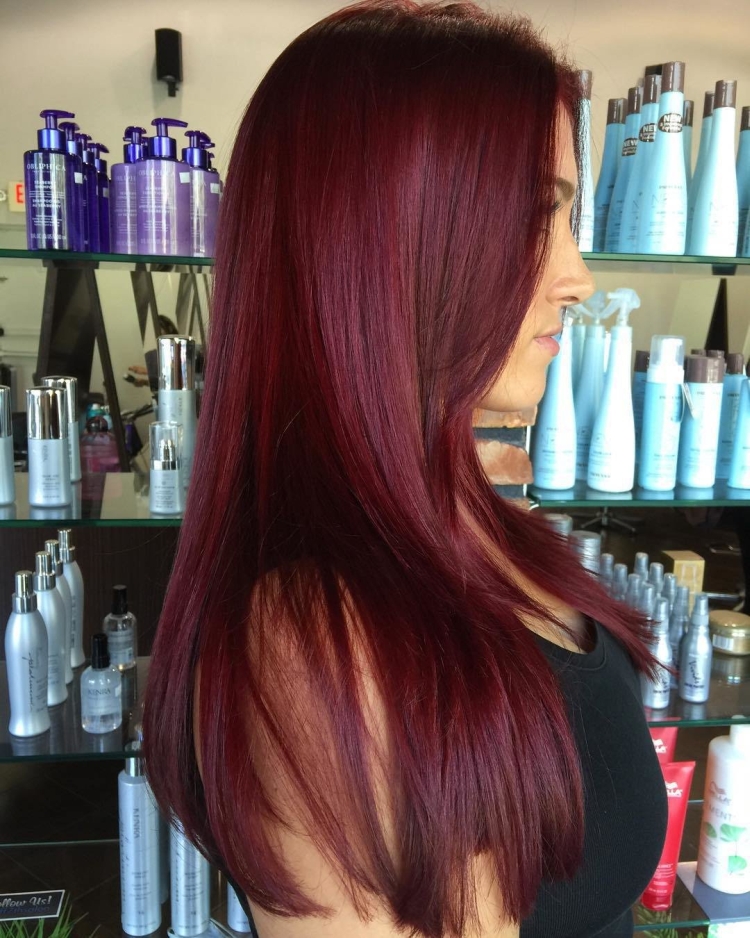 Photo couleur de cheveux acajou