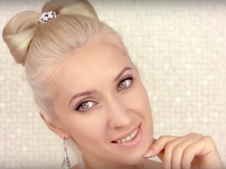 Comment faire un nœud avec des cheveux