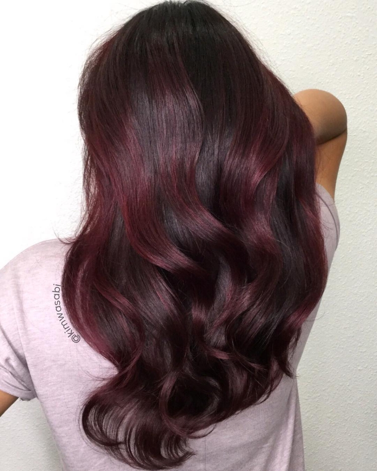 couleur de cheveux bordeaux