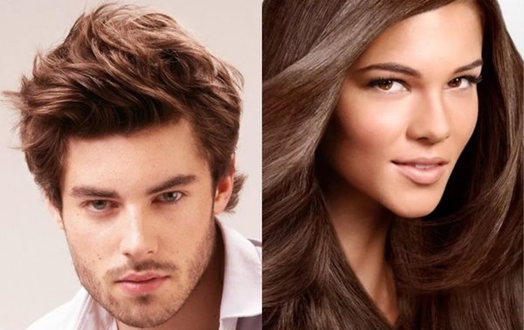 Cheveux bruns aux pointes blanches