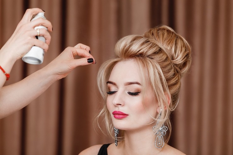 Photo bronzante pour cheveux châtain clair