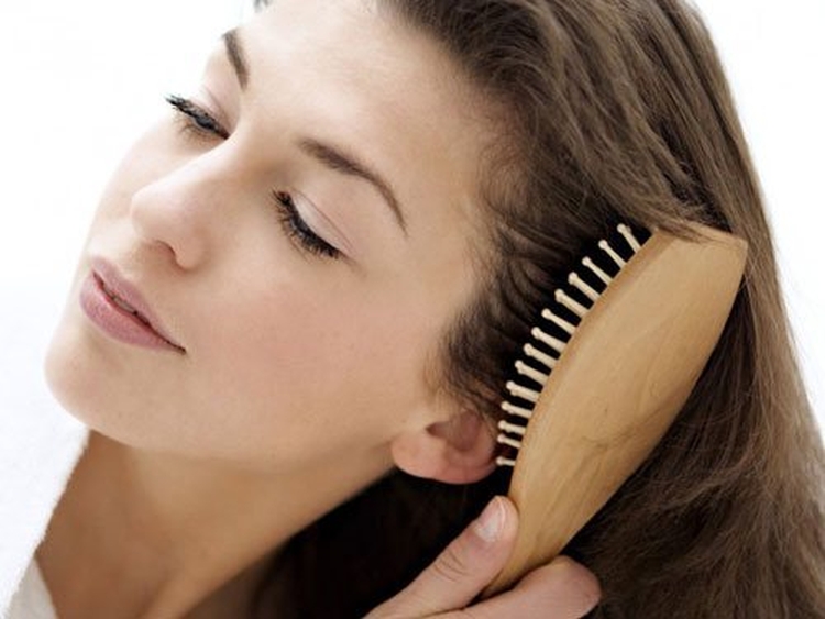 Comment démêler les nœuds dans vos cheveux