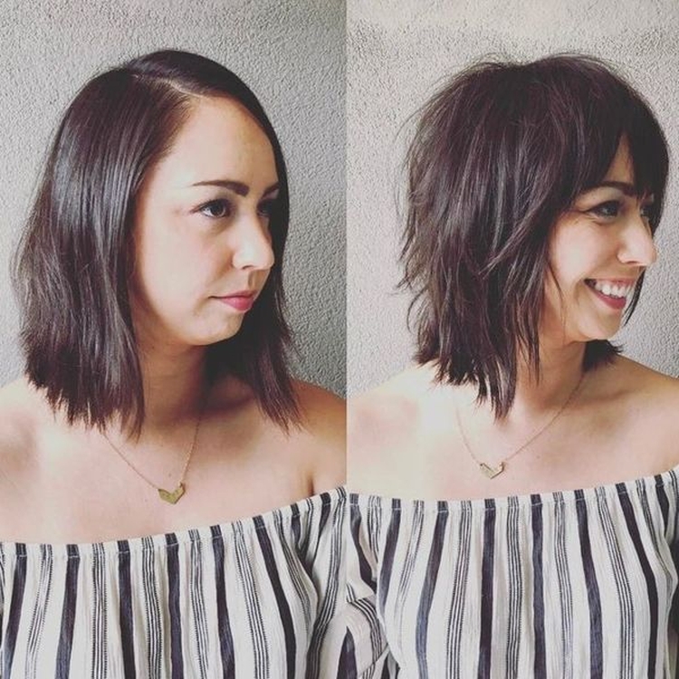 Coupe de cheveux shaggy pour cheveux mi-longs