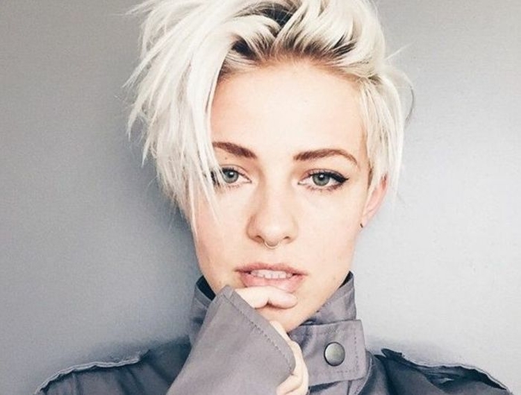 Coupe de cheveux garçon pour fille