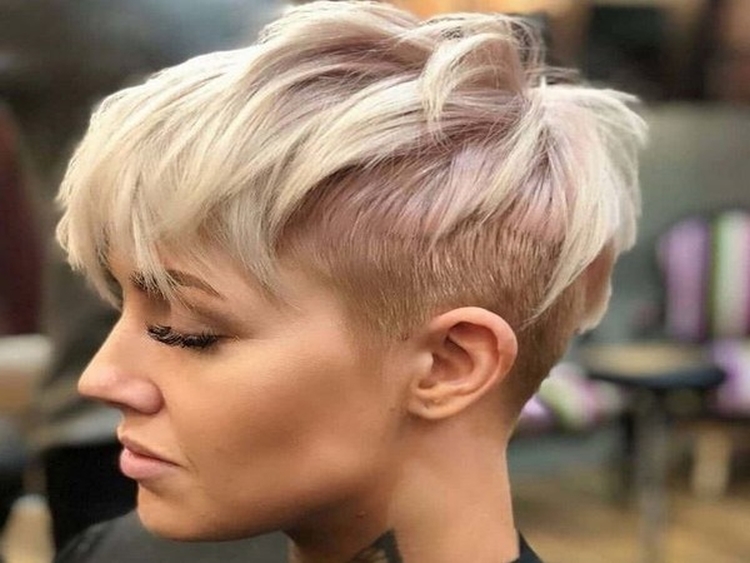 Coupe de cheveux garçon pour fille