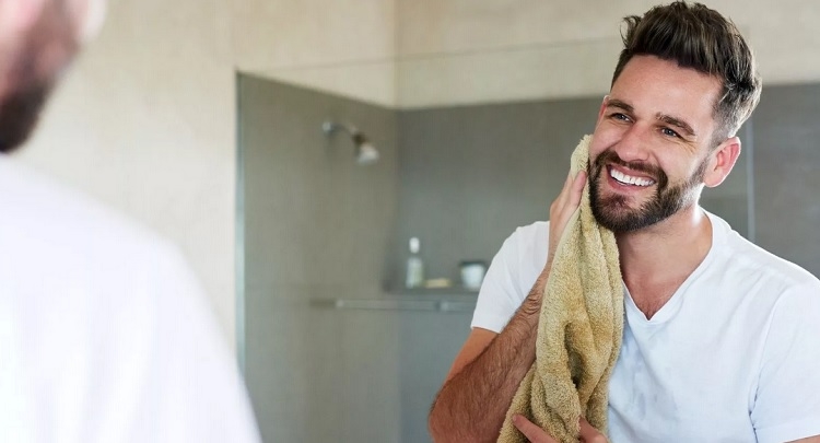 Coupe de cheveux barbe à la maison