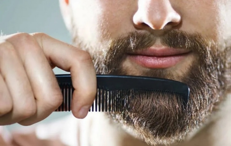 Coupe de cheveux barbe à la maison